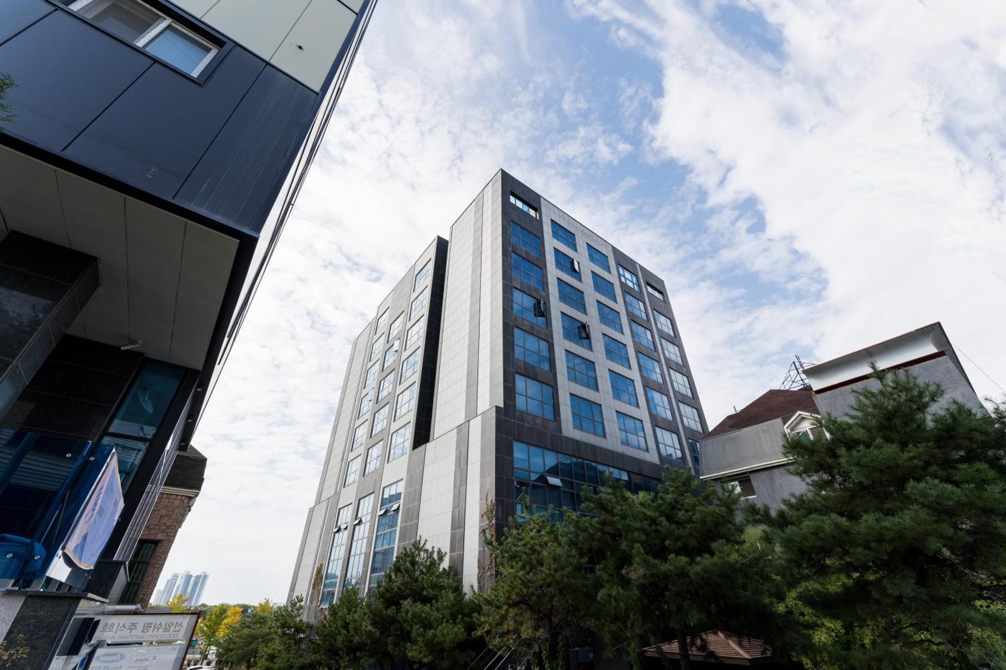 Browndot Hotel Incheon Songdo Bagian luar foto